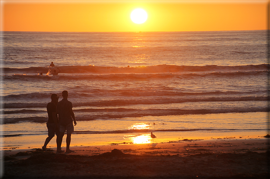 foto Tramonto sull'Oceano Pacifico